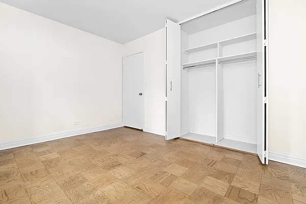 Rented by REAL New York | media 12