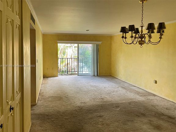 4th image of 807 W Oakland Park Blvd APT H12