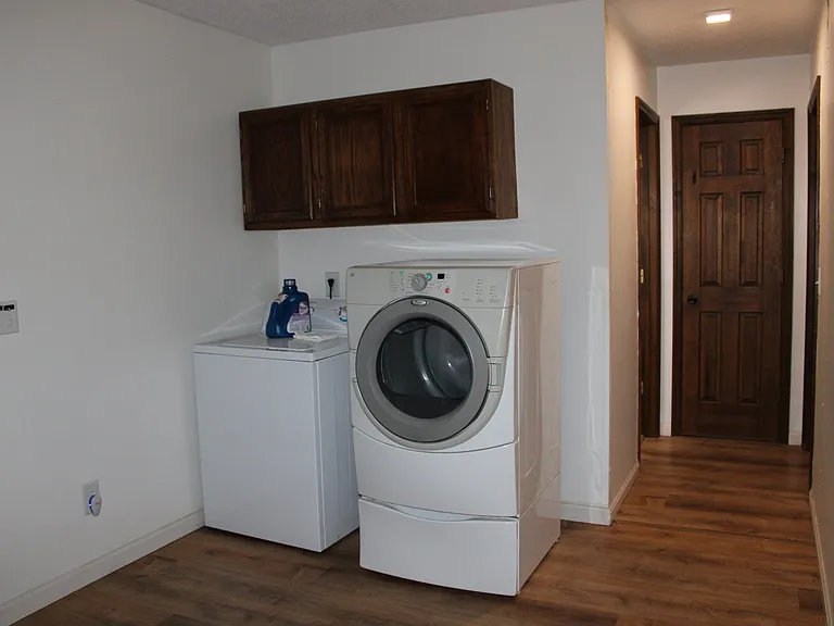 2115 Pineshore Ct — Photo 15