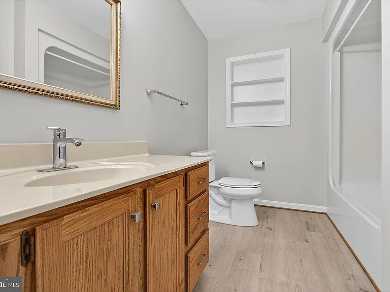 8405 Overlook St — Photo 26