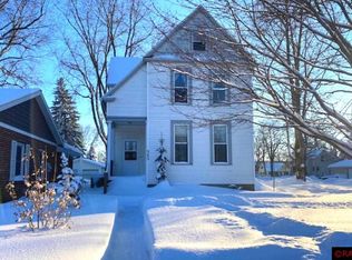 325 Maple St SW, Sleepy Eye, MN 56085