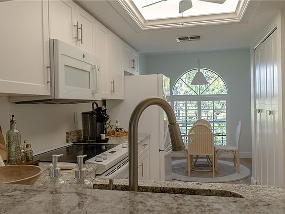 4th image of 265 Deerwood CIR #10