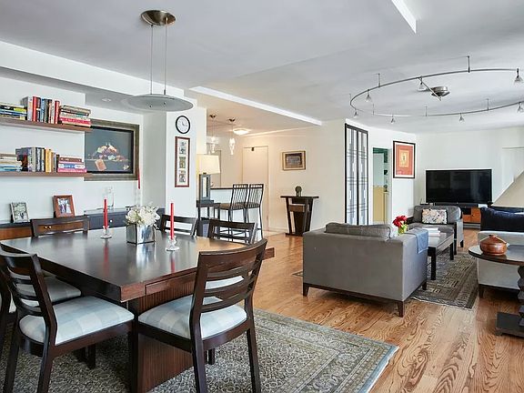 2nd image of 300 E 54th St #30DEF