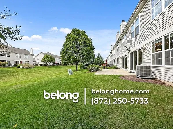3137 Reflection Dr, Naperville, IL 60564