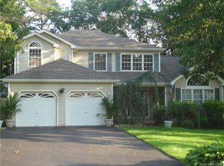 108 Captain Rd, Manahawkin, NJ 08050