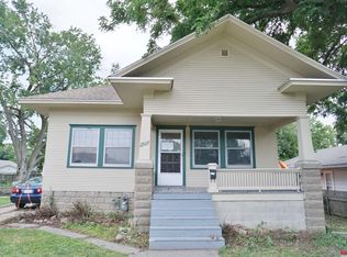 2927 Holdrege St, Lincoln, NE 68503