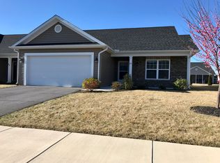 60 Cheval Pl, Falling Waters, WV 25419