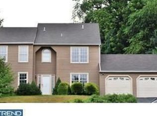 15 Willow Creek Ln, Newark, DE 19711