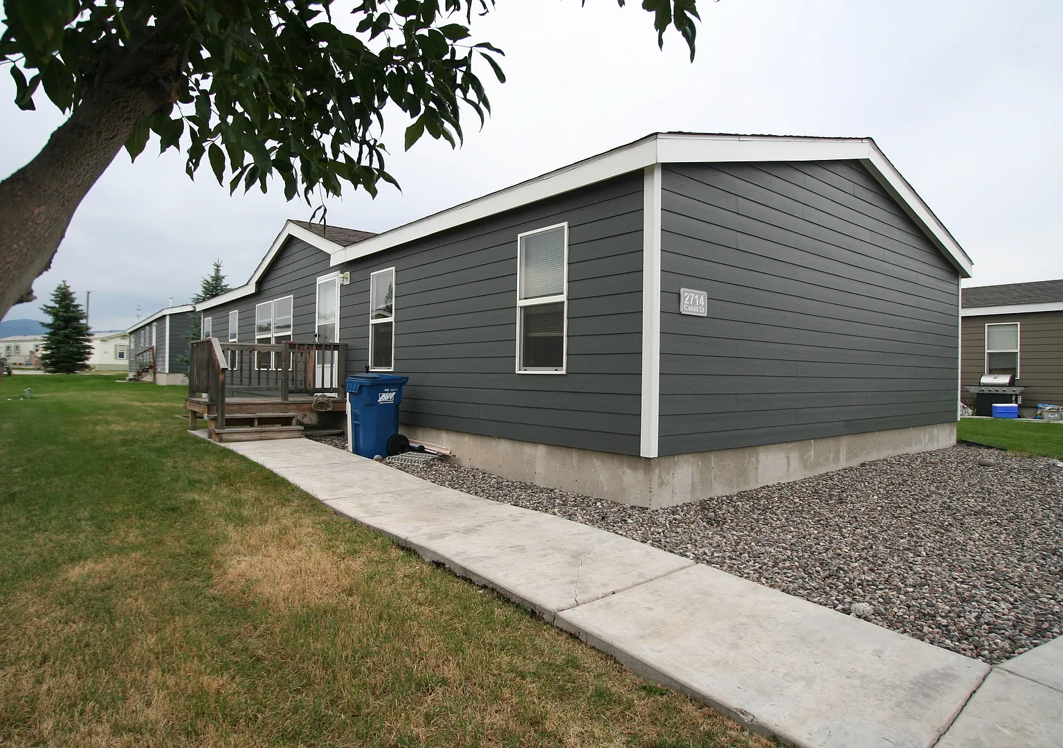 3 bedroom 2 bathroom manufactured home in great neighborhood — Photo 1