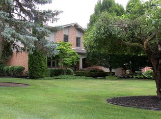 21808 N Center St, Northville, MI