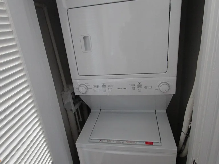 1500 Grove Ave #1 — Photo 10