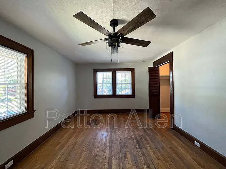24 Majestic Ave #4 — Photo 15