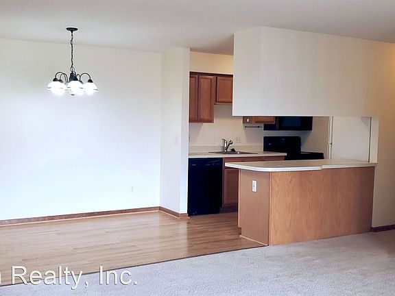2nd image of 2636 Stadium View Dr Unit 4