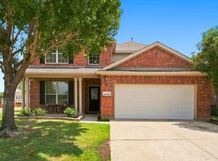 15636 Gatehouse Dr, Roanoke, TX 76262
