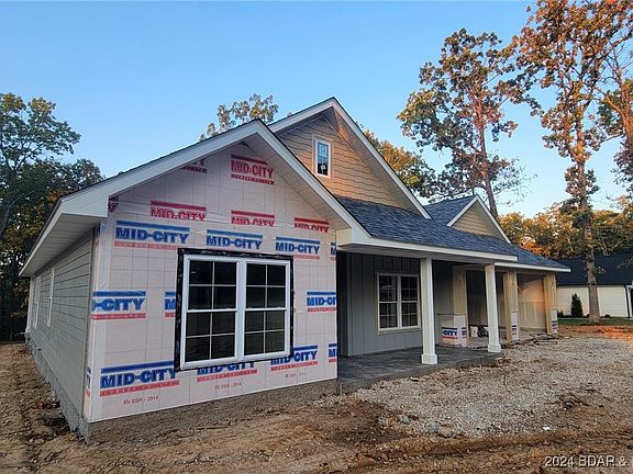 3rd image of 551 Grand Point Blvd