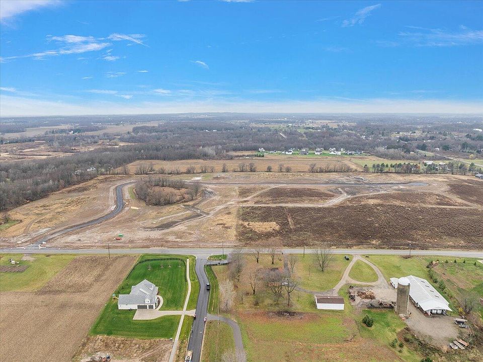 2nd image of 8560 Bosque Dr SE