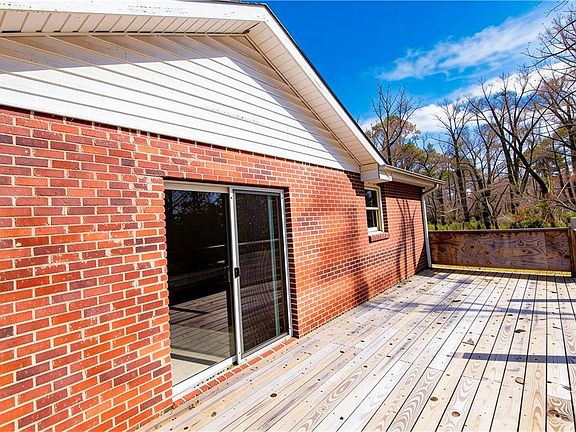 4th image of 140 Joe Bray Rd