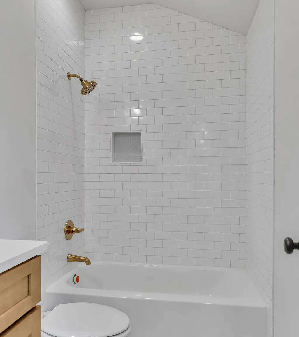 2 bed, 1066 sqft, $1,500 — Photo 2