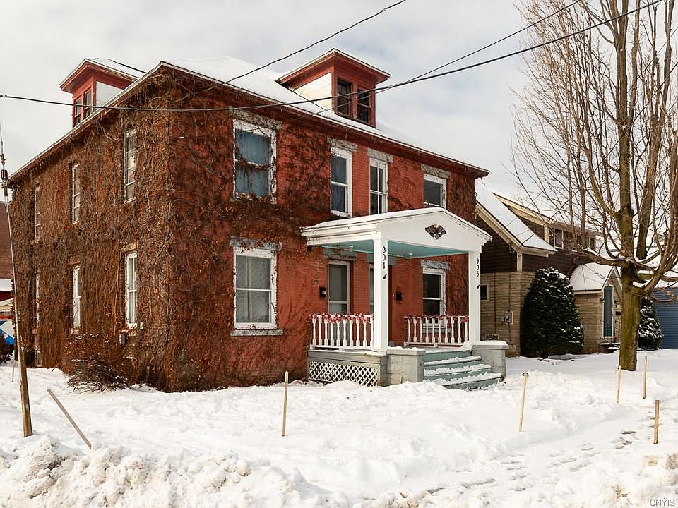 1st image of 903 W Main St