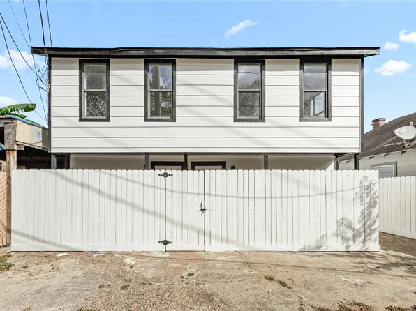 3229 Holman St #4, Houston, TX 77004