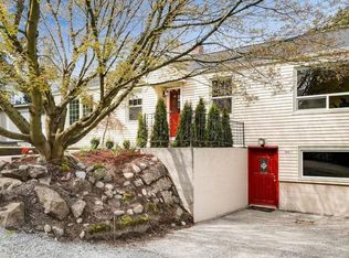 9603 15th Ave NE #B, Seattle, WA 98115