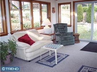 213 Warrior Rd, Drexel Hill, PA 19026