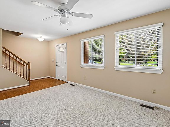 5th image of 434 Peach Ct