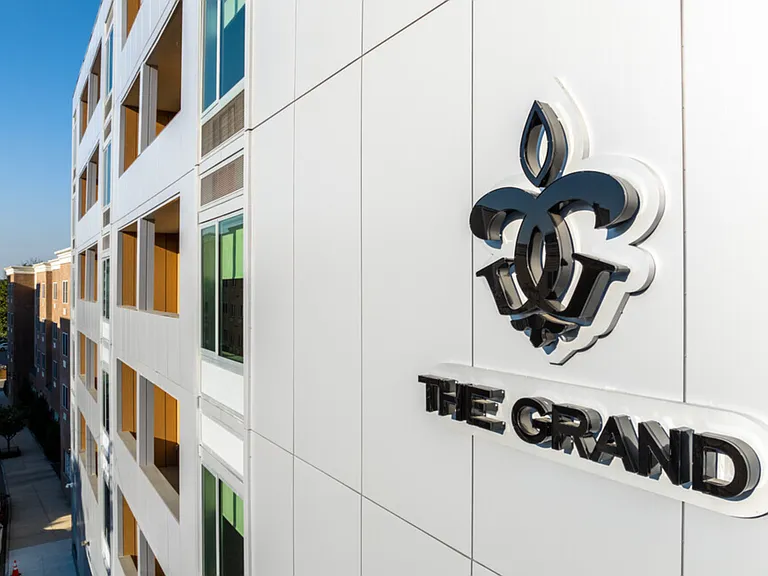 The Grand — Photo 10