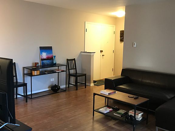 3rd image of 8001 Lockwood Ave APT 205