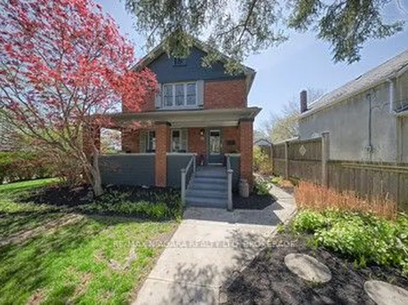 18 Maplecrest Ave, Saint Catharines, ON L2T 1A8