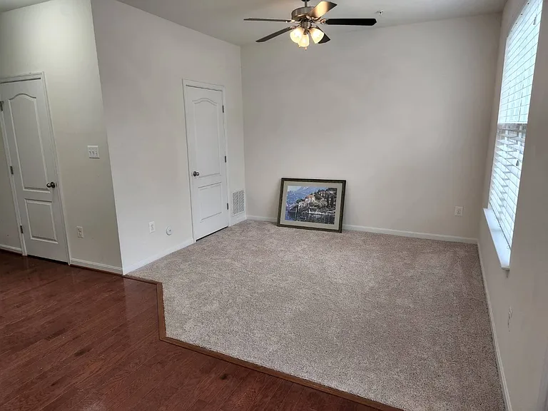 220 Ironwood Manor Dr — Photo 8