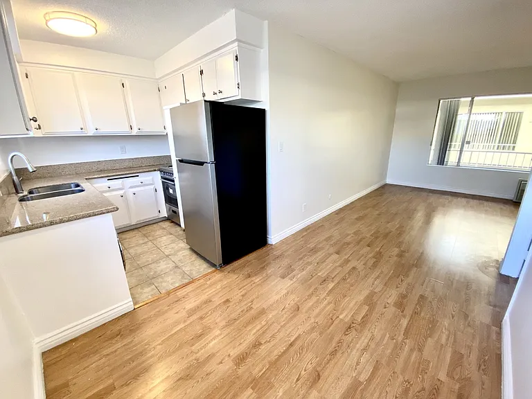 1543 N Bronson Ave #317 — Photo 15