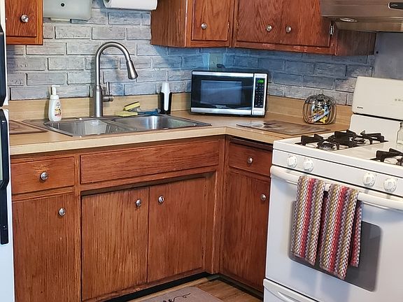 5th image of 6413 S Oak Park Ave APT 4E
