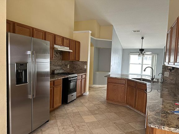 5th image of 12842 Winfield Scott Blvd