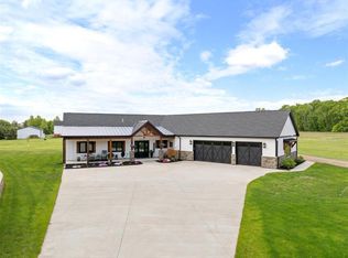 1545 Maplewood Ridge Rd, East Gull Lake, MN 56401