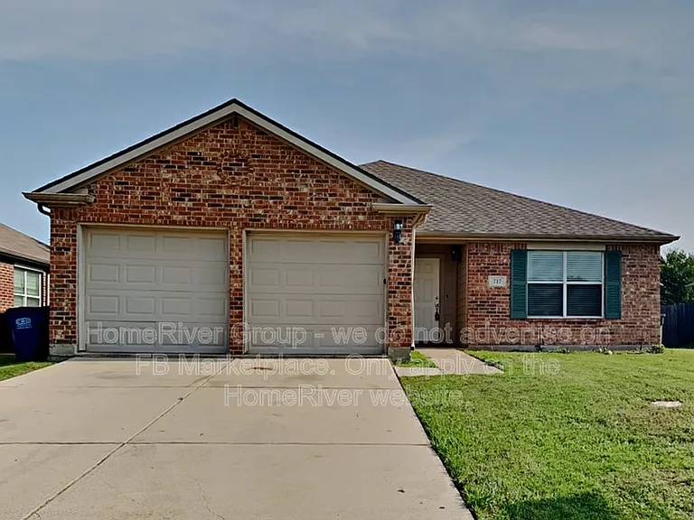 717 River Run Dr — Photo 1