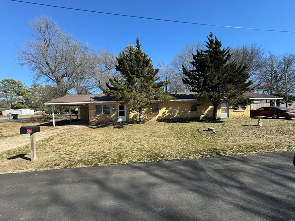 3002 Sandra St, Kennett, MO 63857