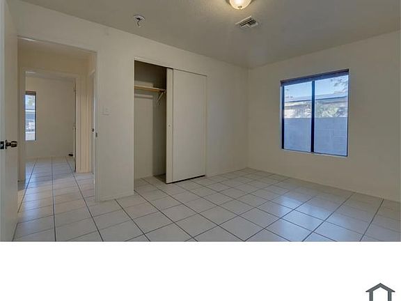 3rd image of 1827 S Jefferson Ave APT 2
