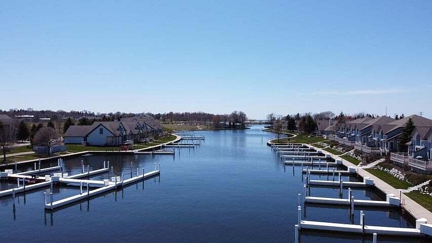 26 Marina Dr Manistee MI 49660 MLS 23024776 Zillow   Aa816d6fe99d8c9ba93ba218465988d7 Cc Ft 1536 