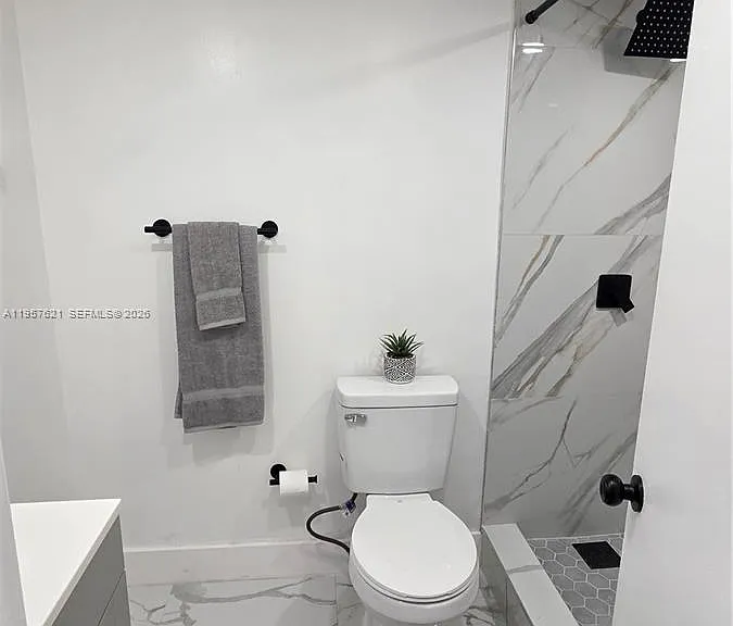 7085 W Sunrise Blvd #7085 — Photo 5
