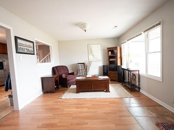 4th image of 19804 Glennell Ave