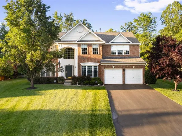 9308 Eagle Ct, Manassas Park, VA 20111