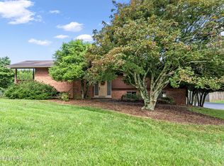 103 Albright Rd, Oak Ridge, TN 37830