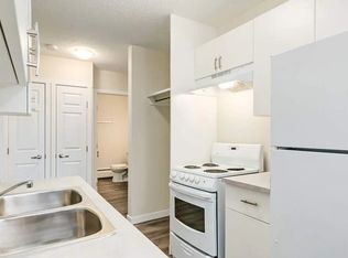 11811 67th St NW #13, Edmonton, AB T5B1L9