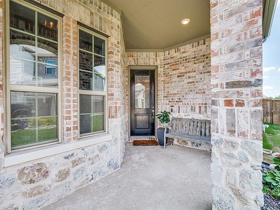 3rd image of 7609 Clear Rapids Dr
