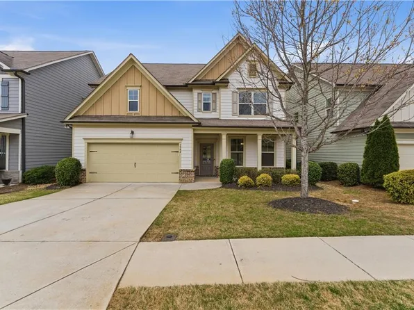 5942 Watersdown Way, Flowery Branch, GA 30542
