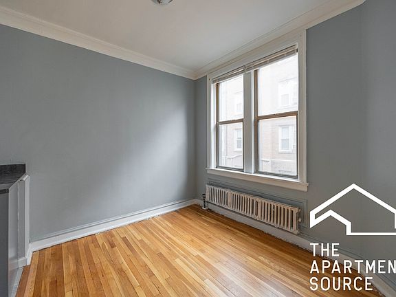 3rd image of 1369 W Estes Ave APT 2H