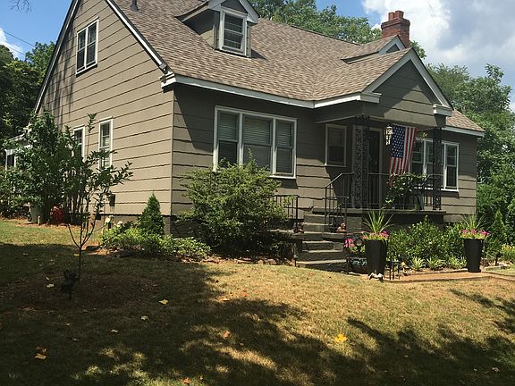2nd image of 2723 Fairview Dr