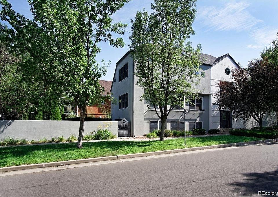 1st image of 3033 E 5th Ave
