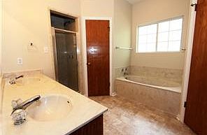4th image of 102 Foust Dr